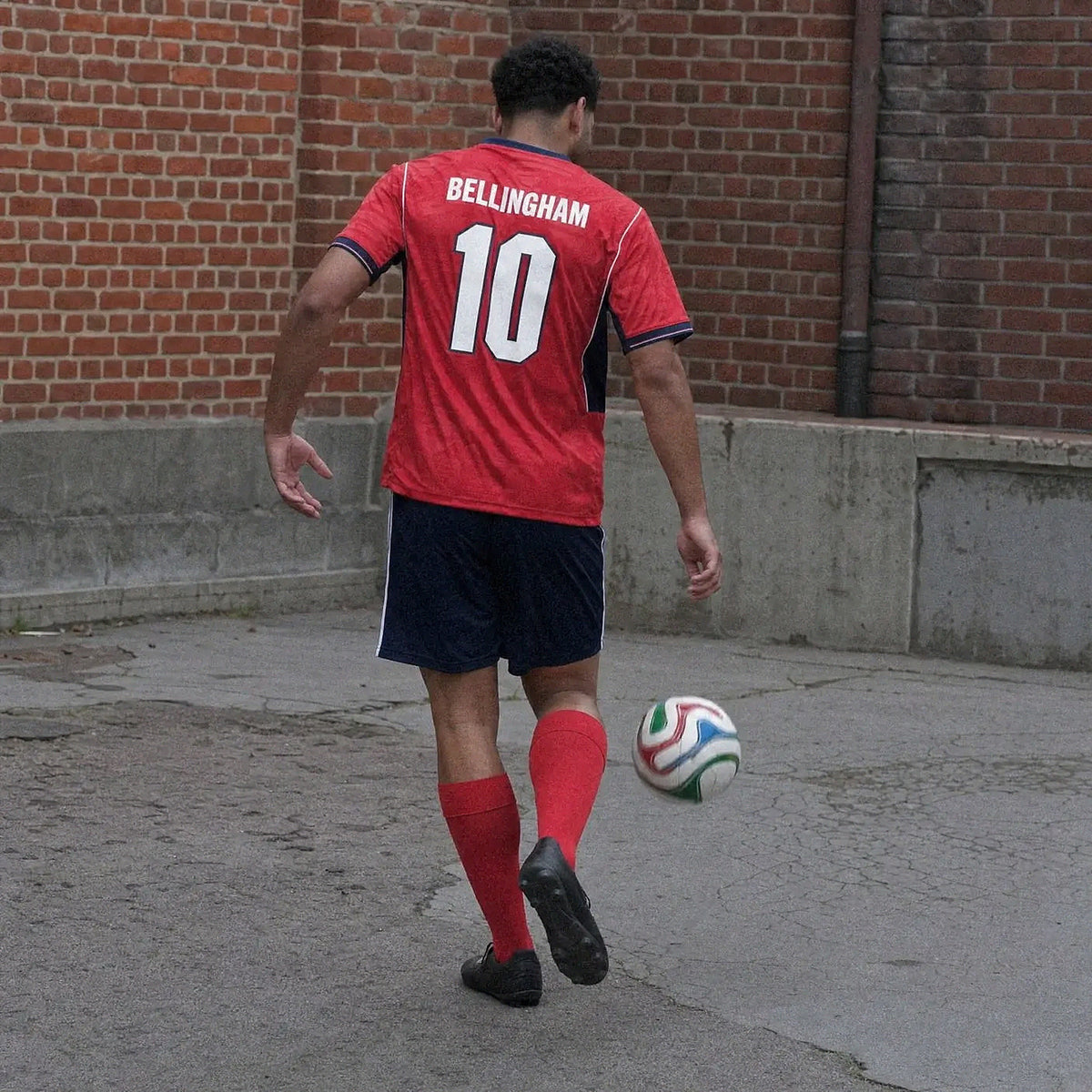 Jude Bellingham #10 — England Red Soccer Kit